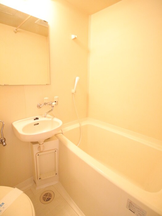 ヒルサイド・フラッツⅢの物件内観写真