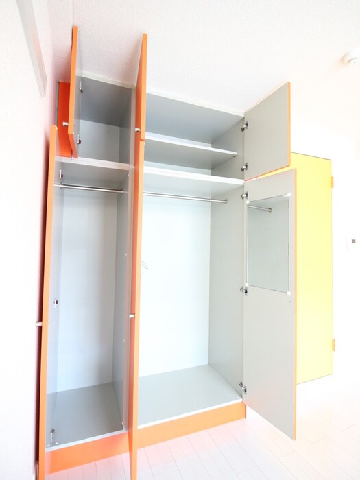 ヒルサイド・フラッツⅢの物件内観写真