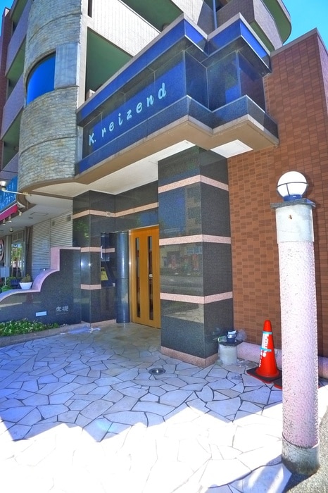 K．reizendの物件外観写真