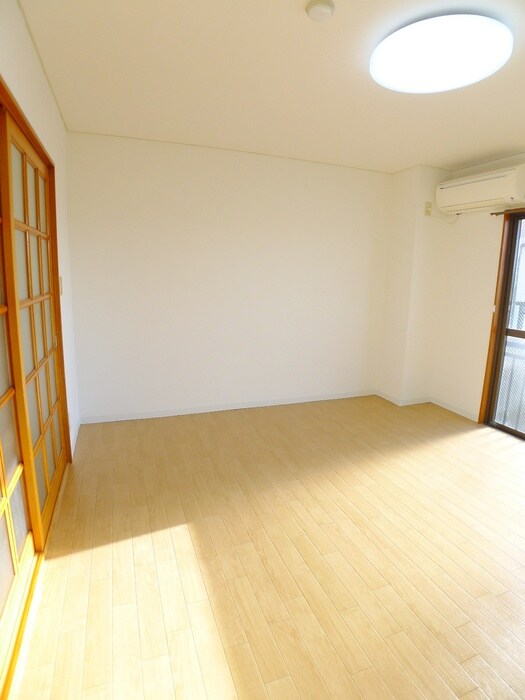 クレイルヴィラⅠの物件内観写真