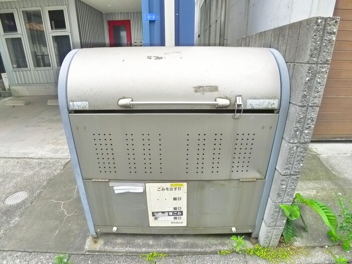 カムフォート新宿の物件外観写真