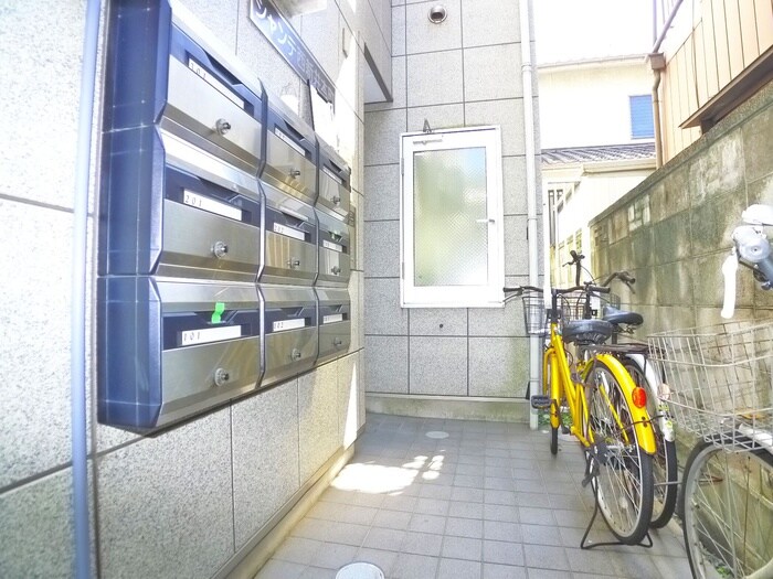 シャンテ西新井本町の物件外観写真