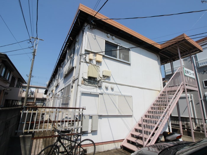 正栄コ－ポの物件外観写真