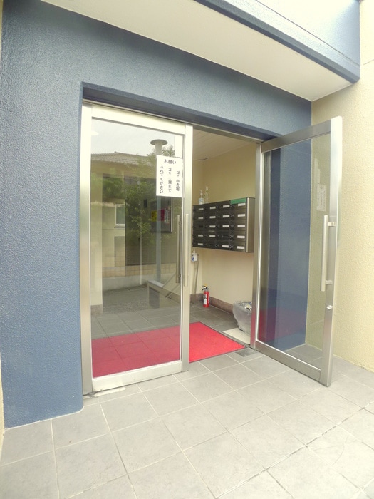 渋谷コ－ト２号館の物件外観写真