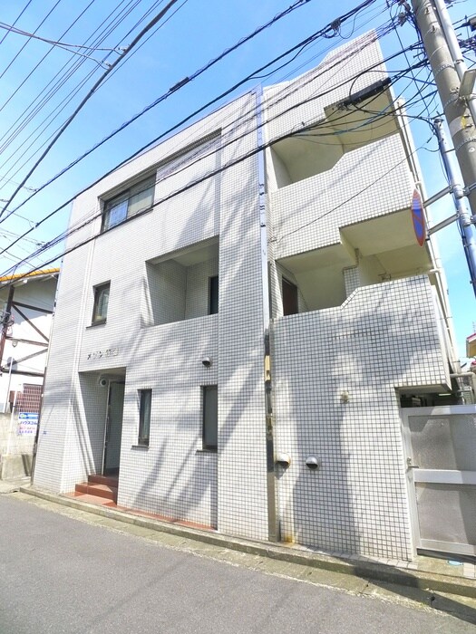 メゾン行徳の物件外観写真