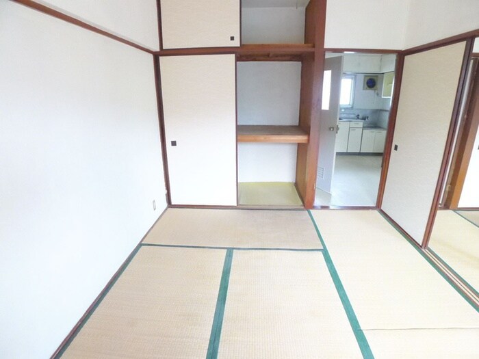 山内ハイツの物件内観写真