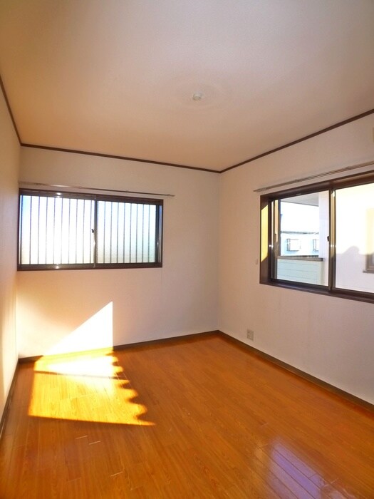 スカイビレッジの物件内観写真