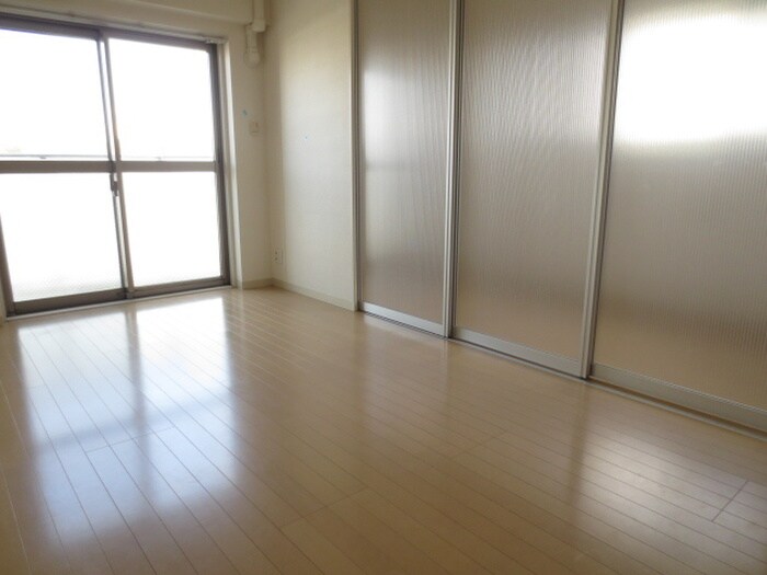 Ｒｏｂｕｓｔ　Ｃｏｕｒｔの物件内観写真