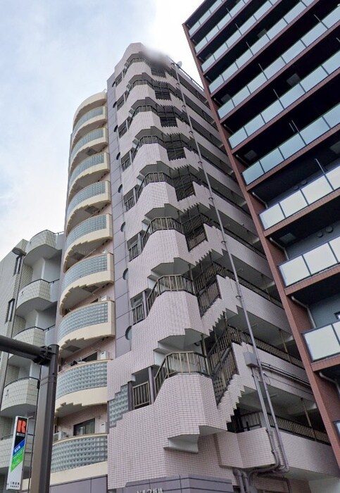 ドルフ板橋の物件外観写真