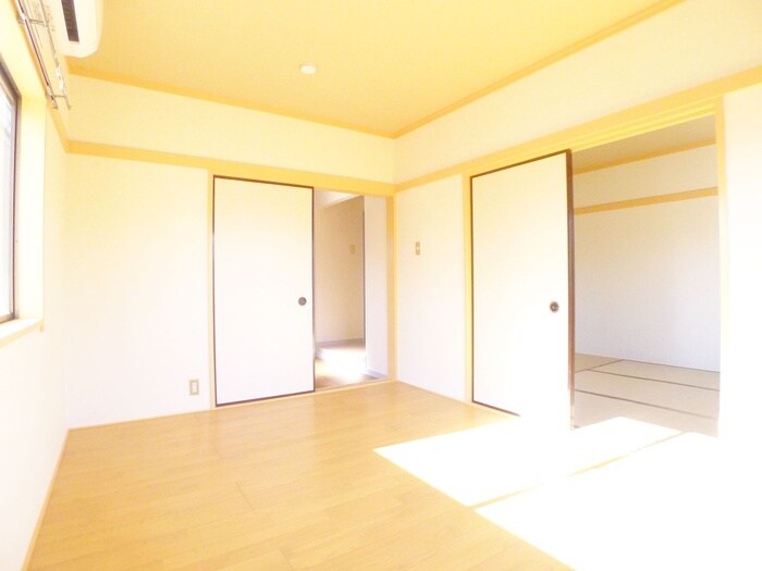 輪光ハイツの物件内観写真