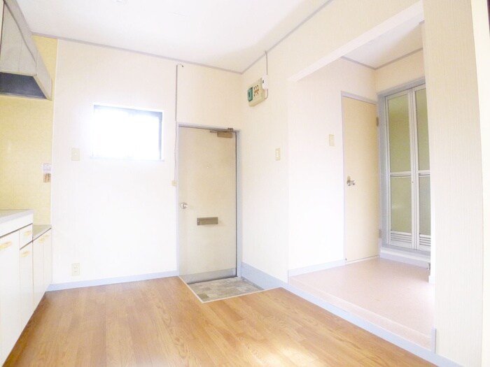 輪光ハイツの物件内観写真