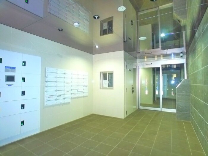 アルファコート綾瀬2の物件外観写真