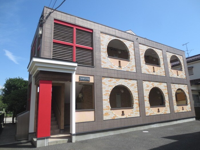 リバティハウスの物件外観写真