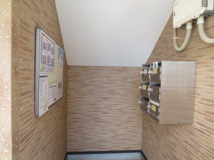 リバティハウスの物件外観写真