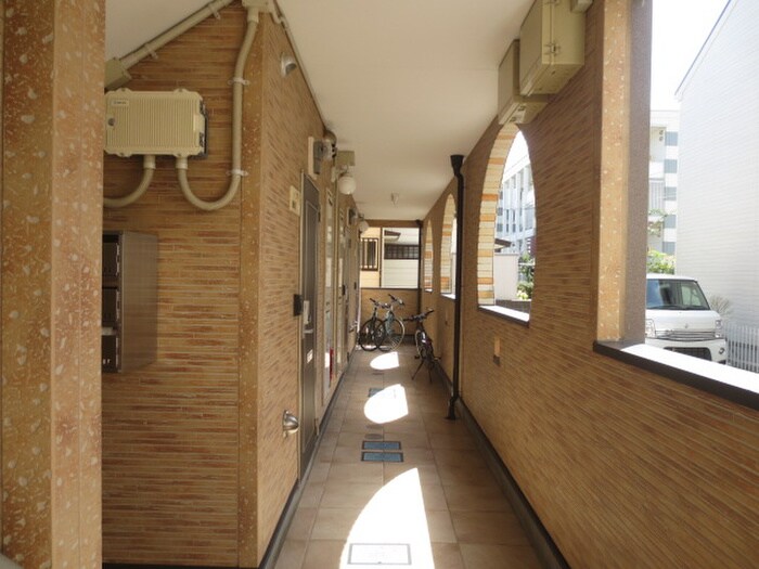 リバティハウスの物件外観写真