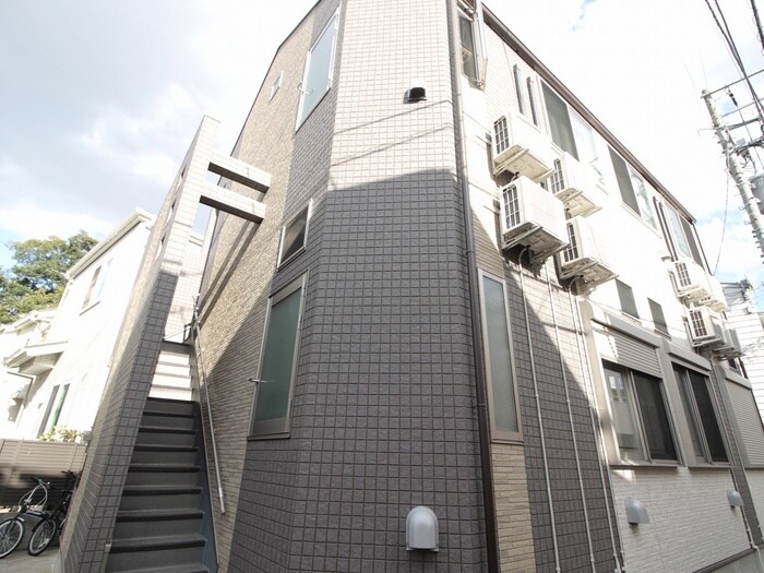 セラ上池袋の物件外観写真