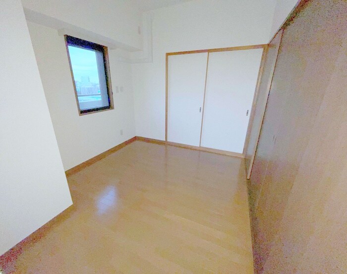 パウロニアビューコートの物件内観写真