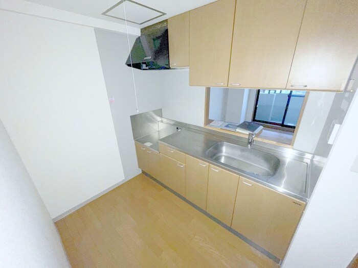 パウロニアビューコートの物件内観写真