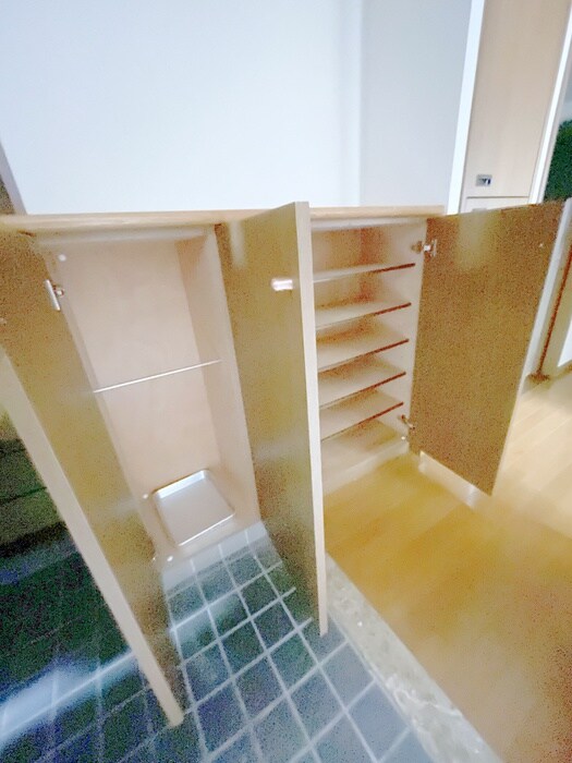 パウロニアビューコートの物件内観写真