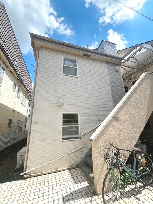 サーキット成田東の物件外観写真