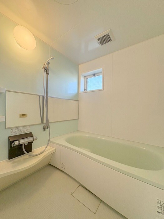 クリスタル　エトワールの物件内観写真