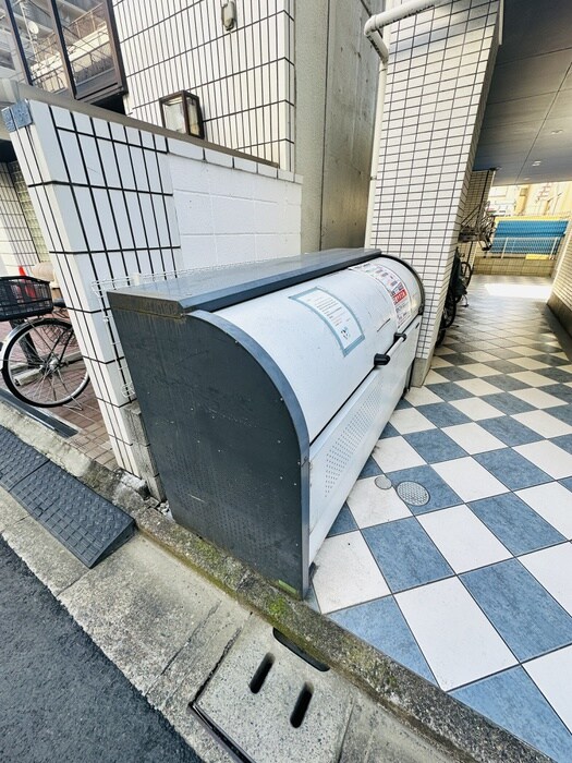 グランブルー森下の物件外観写真