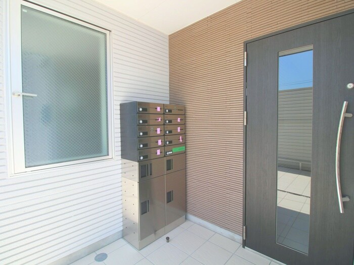 O２レジデンス竹ノ塚　A棟の物件外観写真