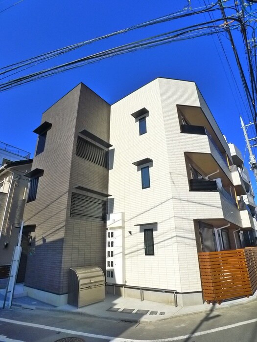 グリシーヌ新田の物件外観写真