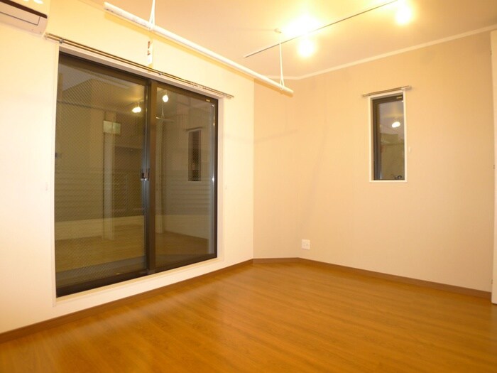 グリシーヌ新田の物件内観写真