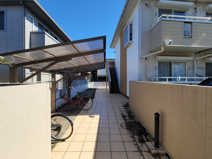 日創ハイツの物件外観写真