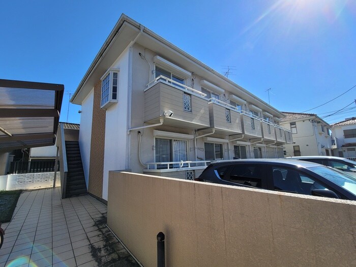 日創ハイツの物件外観写真