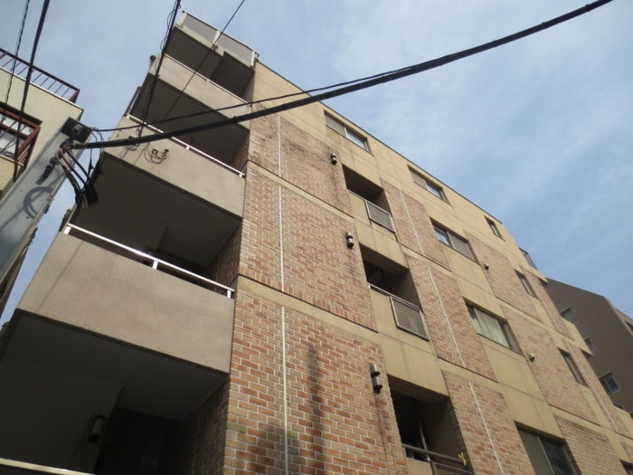 エクルーズの物件外観写真