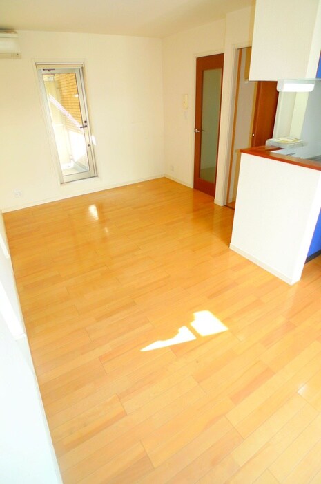 暫草（ｼﾊﾞﾗｸｿｳ）の物件内観写真