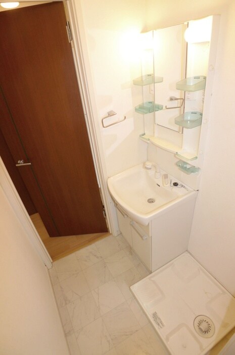 暫草（ｼﾊﾞﾗｸｿｳ）の物件内観写真