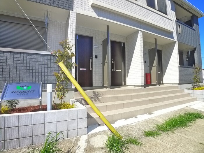 レジデンスの物件外観写真