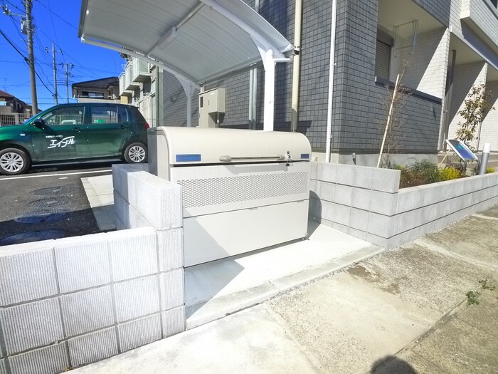 レジデンスの物件外観写真