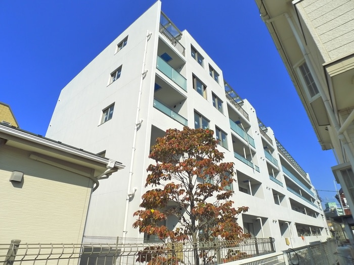 スアヴィス舎人の物件外観写真