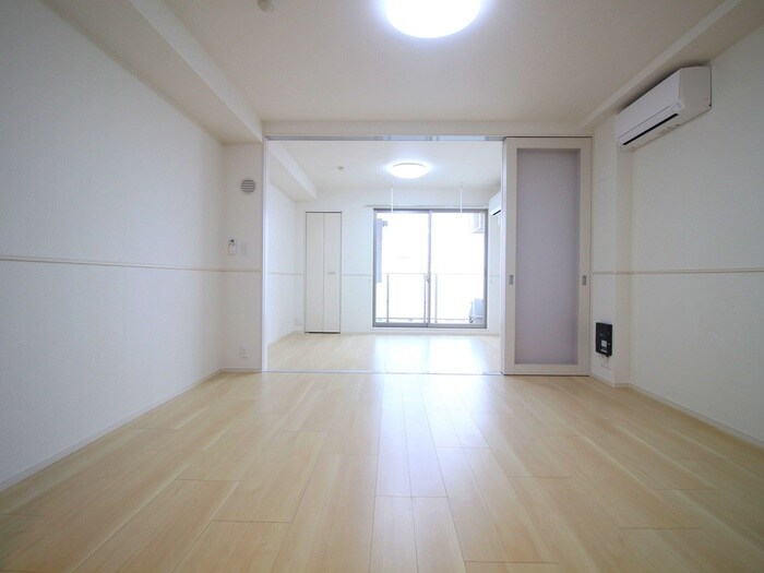 スアヴィス舎人の物件内観写真