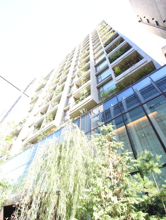 HAMACHO APARTMENTSの物件外観写真