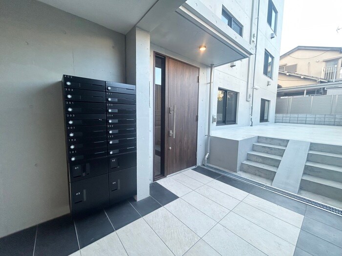 クリスクロス目黒の物件外観写真