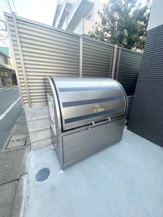 クリスクロス目黒の物件外観写真