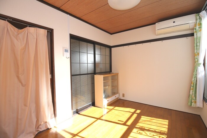 メゾン・ド・フロ－ラルの物件内観写真