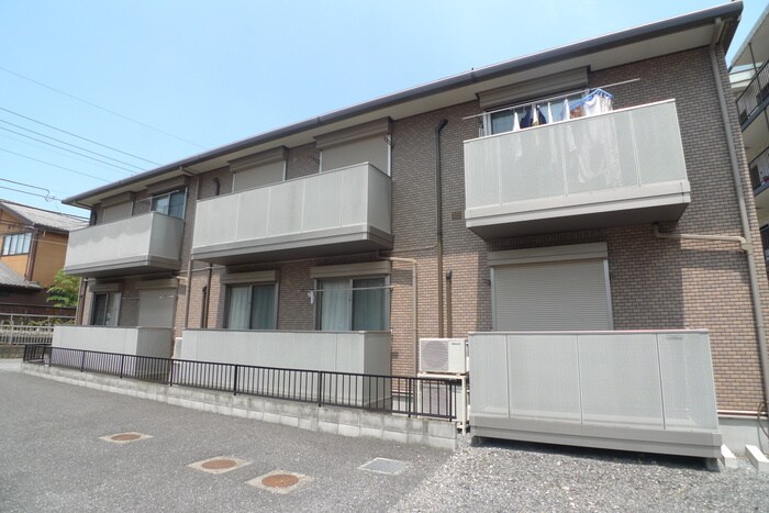 ステップステ－ジの物件外観写真