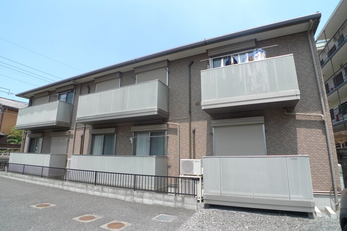 ステップステ－ジの物件外観写真