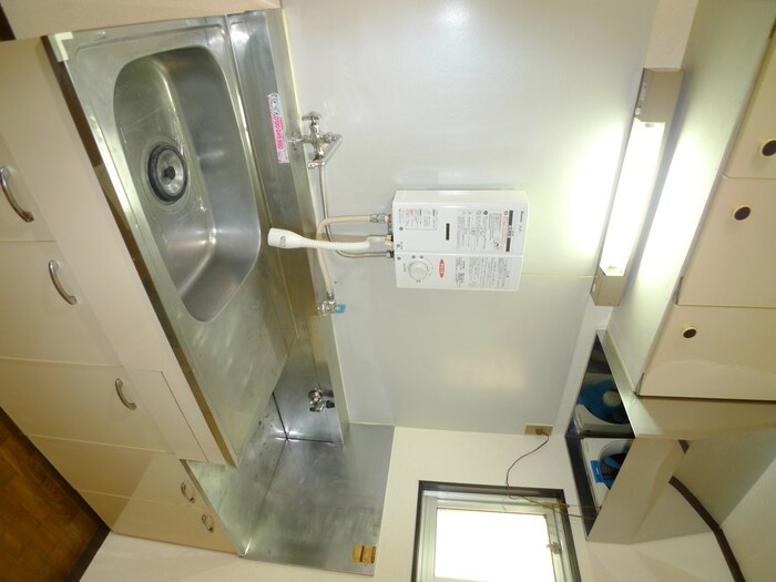 サンライズアパ－トメントＤの物件内観写真