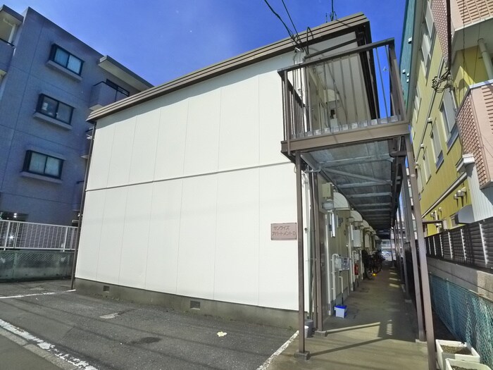 サンライズアパ－トメントＤの物件外観写真