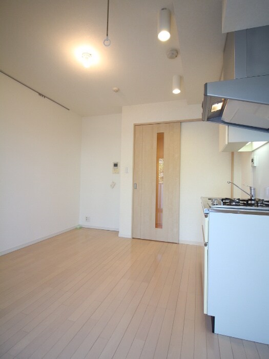 ﾌﾟﾗｳﾄﾞﾌﾗｯﾄ隅田ﾘﾊﾞ-ｻｲﾄﾞの物件内観写真