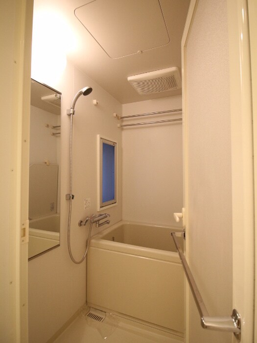 ﾌﾟﾗｳﾄﾞﾌﾗｯﾄ隅田ﾘﾊﾞ-ｻｲﾄﾞの物件内観写真