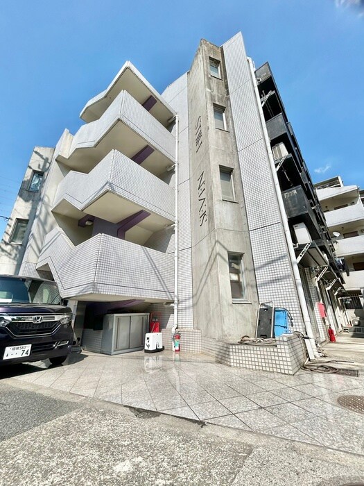 ＳＥＶＥＮ　ＨＩＬＬＳの物件外観写真