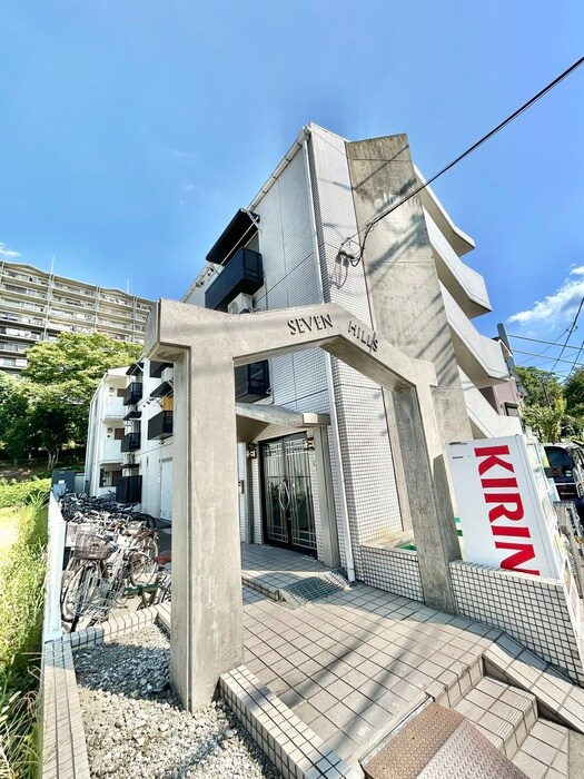 ＳＥＶＥＮ　ＨＩＬＬＳの物件外観写真